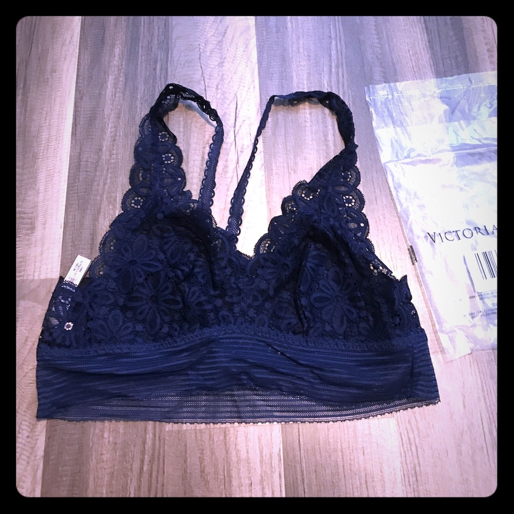 Price drop ⬇️⬇️ Victoria's Secret bralette!!